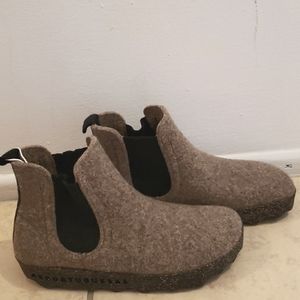Asportugesas Wool Mid-Calf Boot